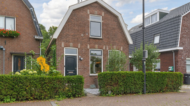 Te koop – Westzaan – Middel 12, 1551 SP