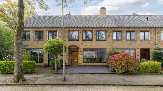 Uithoorn – Arthur van Schendellaan 32